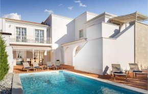 Stunning Home In Vabriga With Wifi